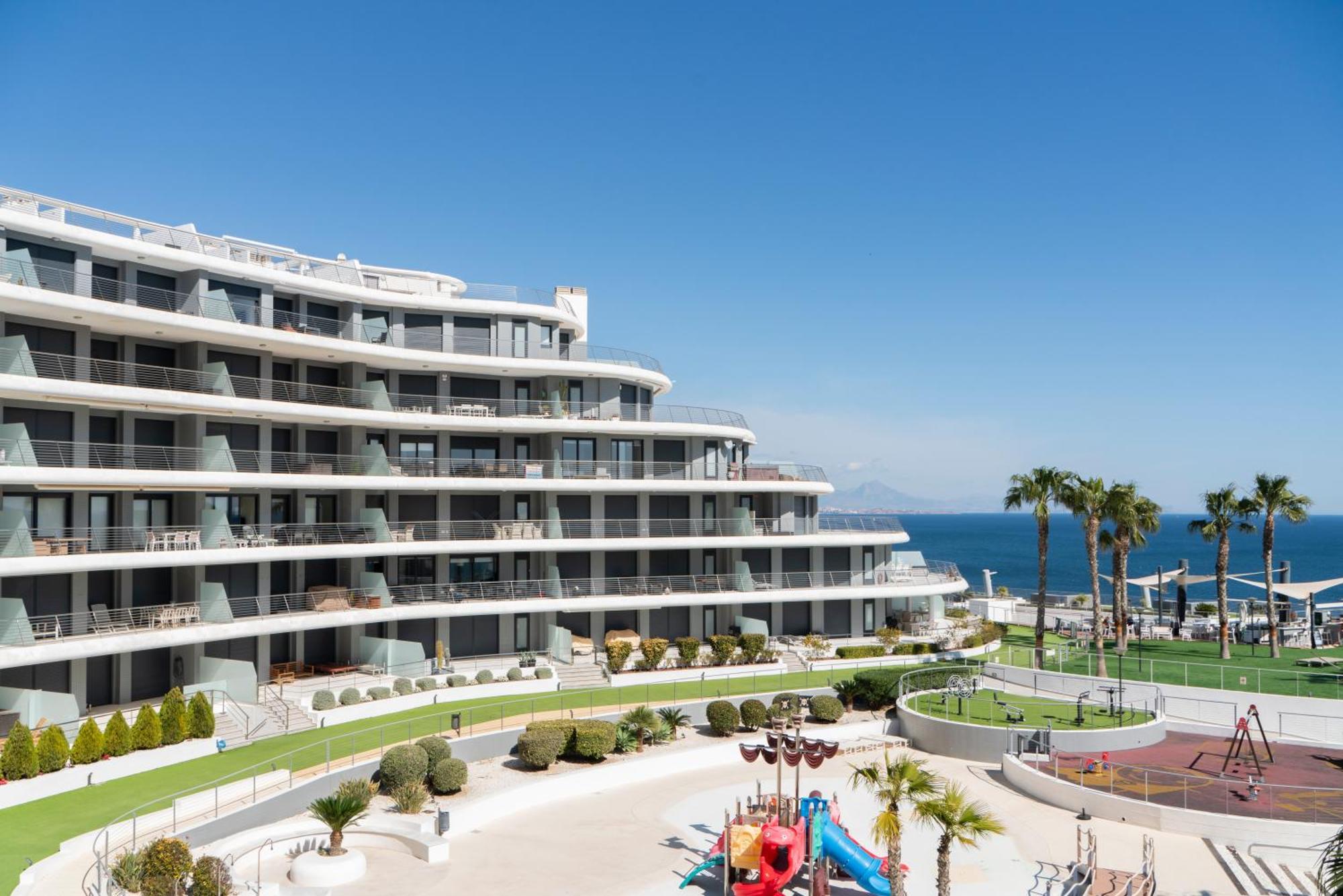 Infinity View - Access To Hot Tubs & Pools *