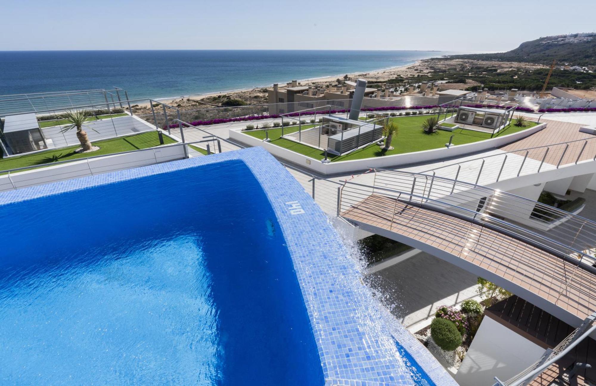 Infinity View - Access To Hot Tubs & Pools Apartment