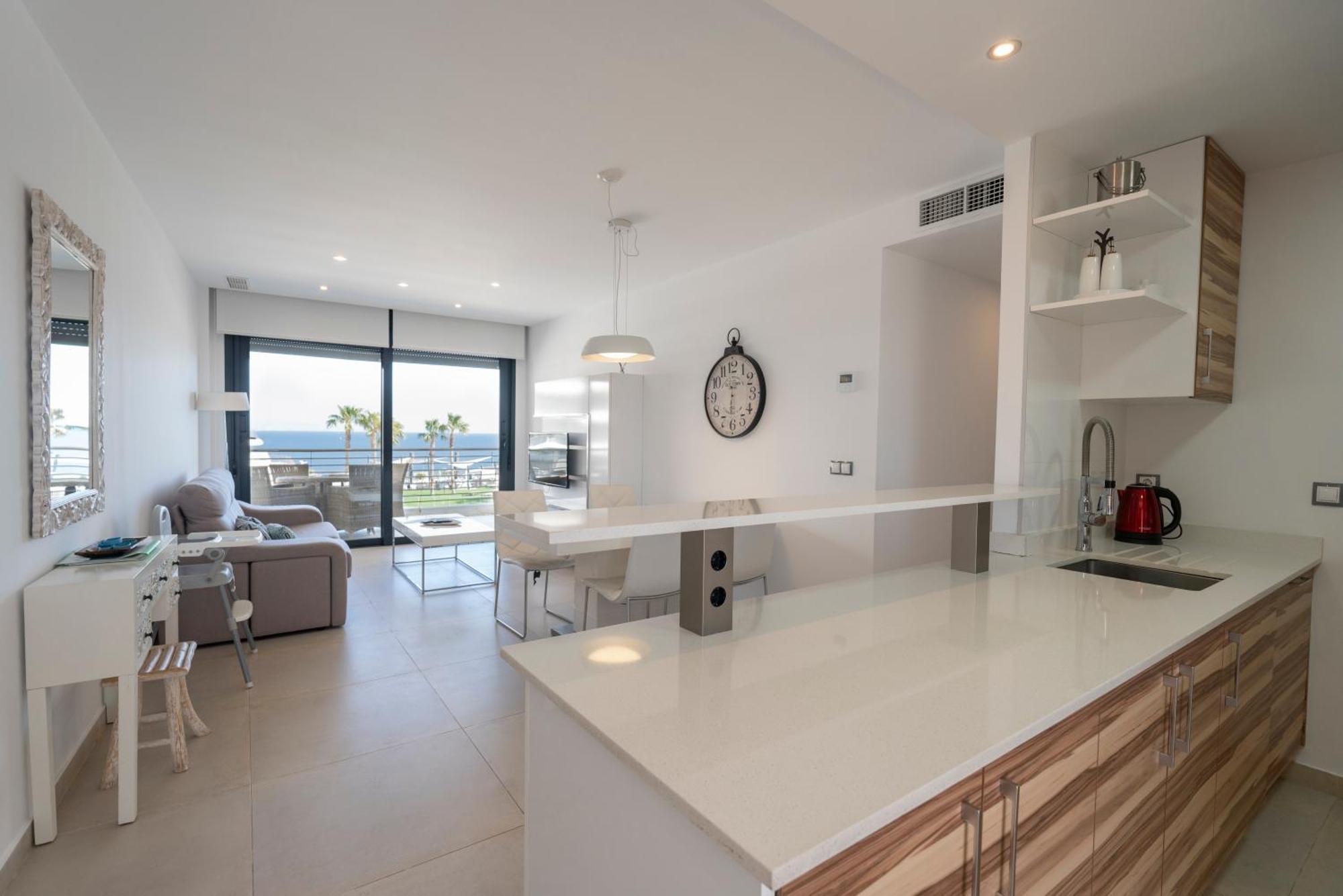 Infinity View - Access To Hot Tubs & Pools *